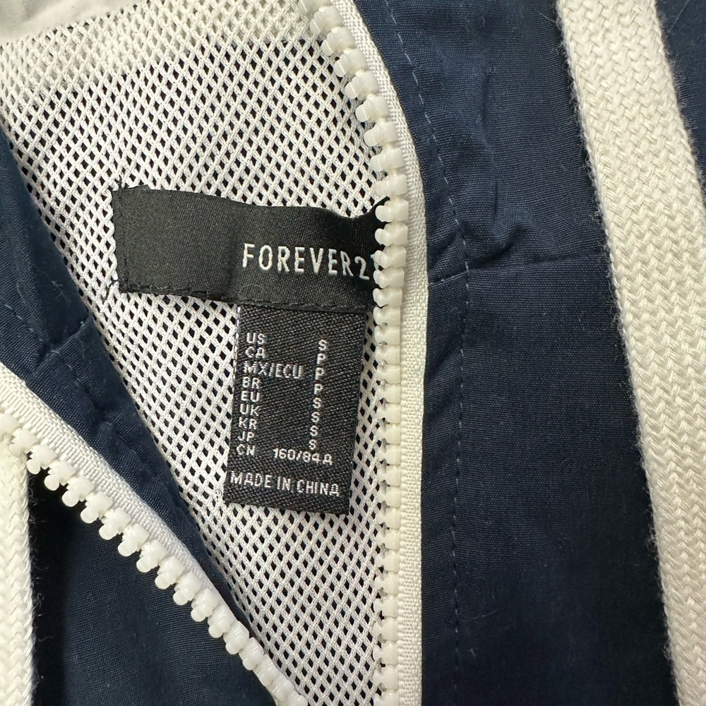 Forever 21 Forever 21 Blue Green White Stripe Crop Windbreaker Hoodie Sz S <142> - Picture 3 of 7